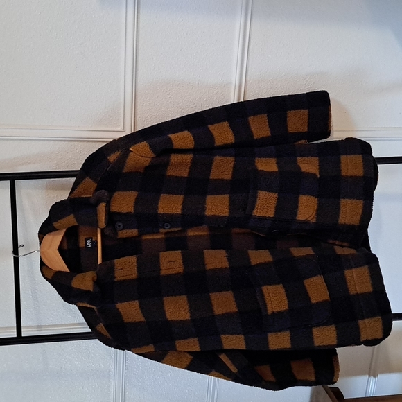 Lee Jackets & Blazers - Lee button down fleece size Large